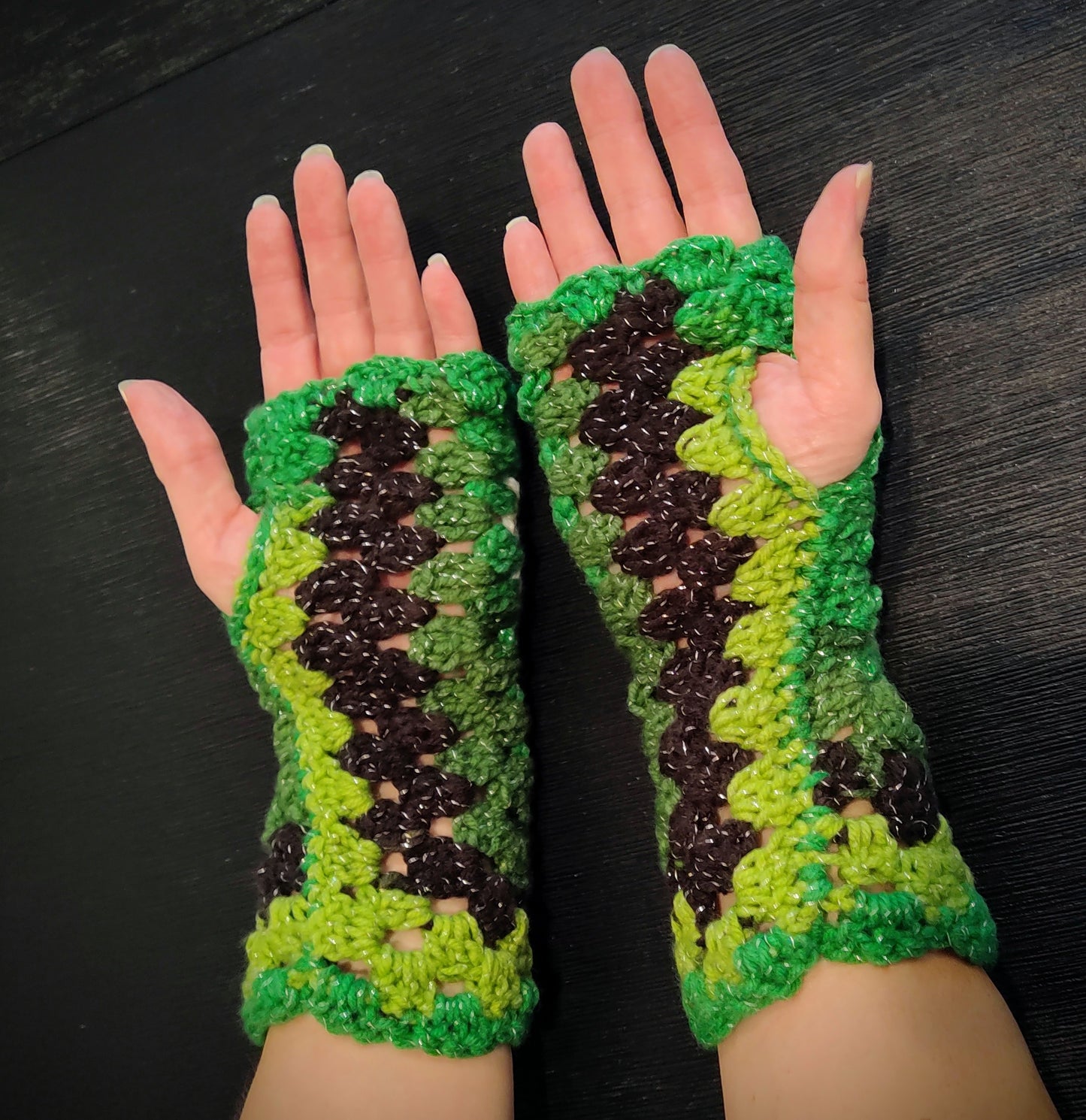 Granny Skull Fingerless Gloves